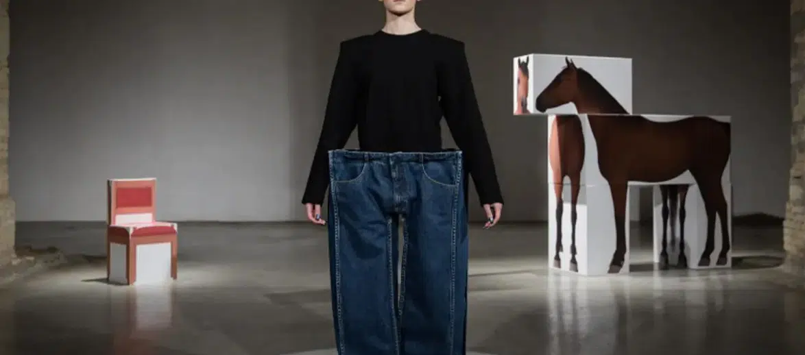 New York'ta Sokak Modasını Sarsan Kare Pantolon Tasarımı Nedir?