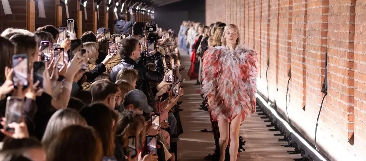 Emre Erdemoğlu, No Apologies Koleksiyonu ile Moskova Moda Haftası'nda Podyuma Çıkıyor