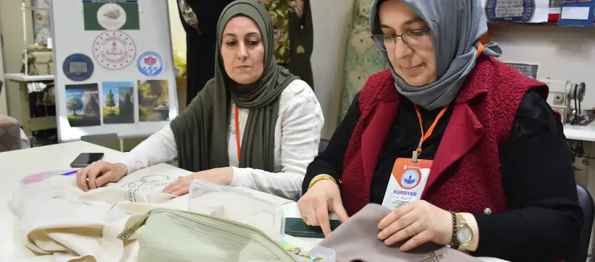 Trabzon'da eski kumaşlardan yeni moda tasarımları nasıl yaratılıyor?