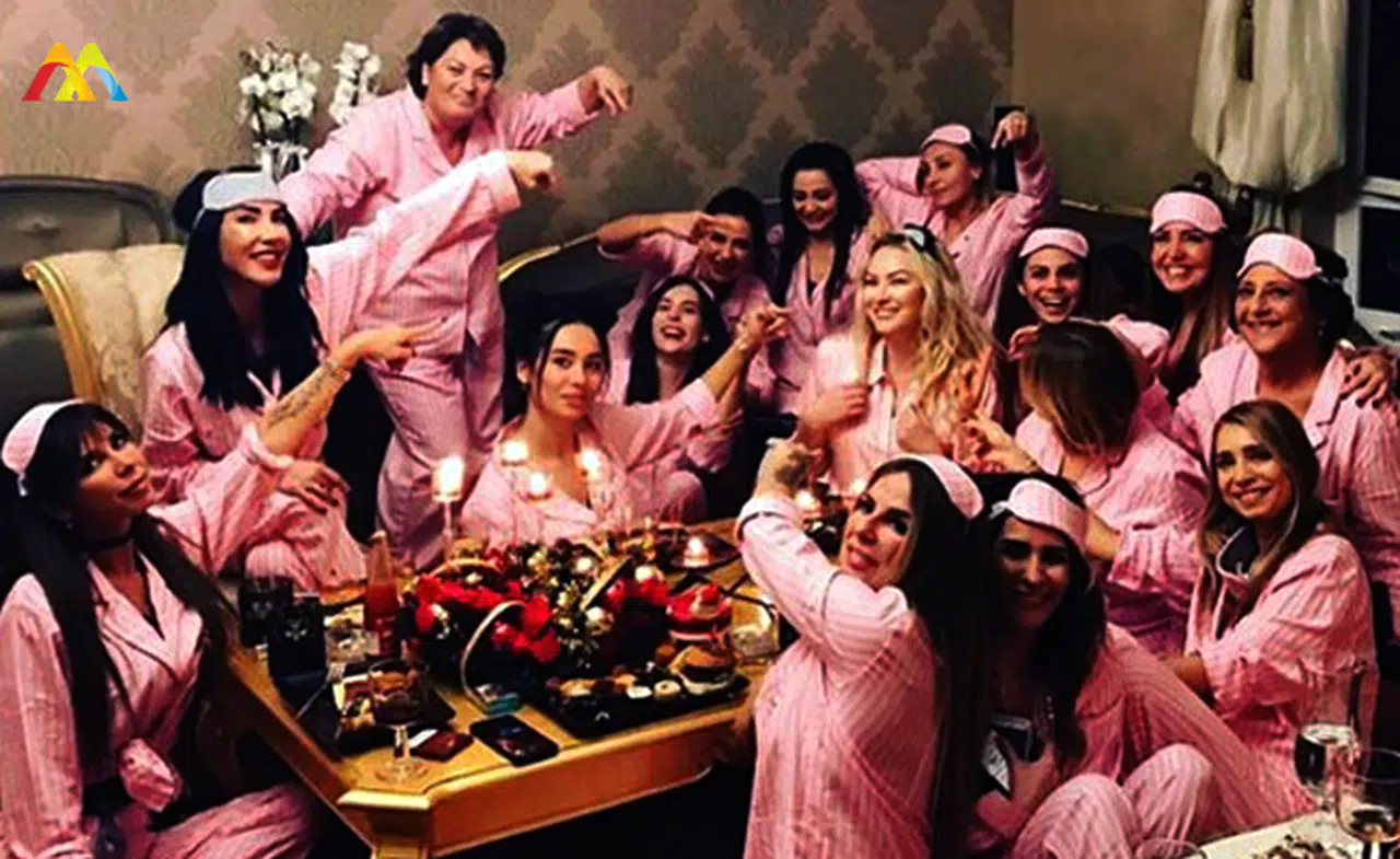 Ünlülerin Pijama Partisi Bir Başka