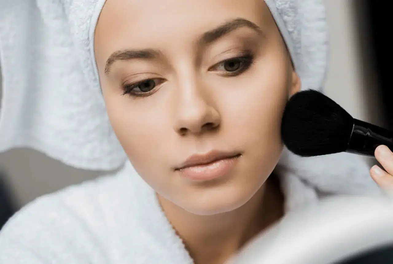 Romantik Makyaj Nasıl Yapılır? İşte Doğal ve Etkileyici Görünmenin 7 Adımı