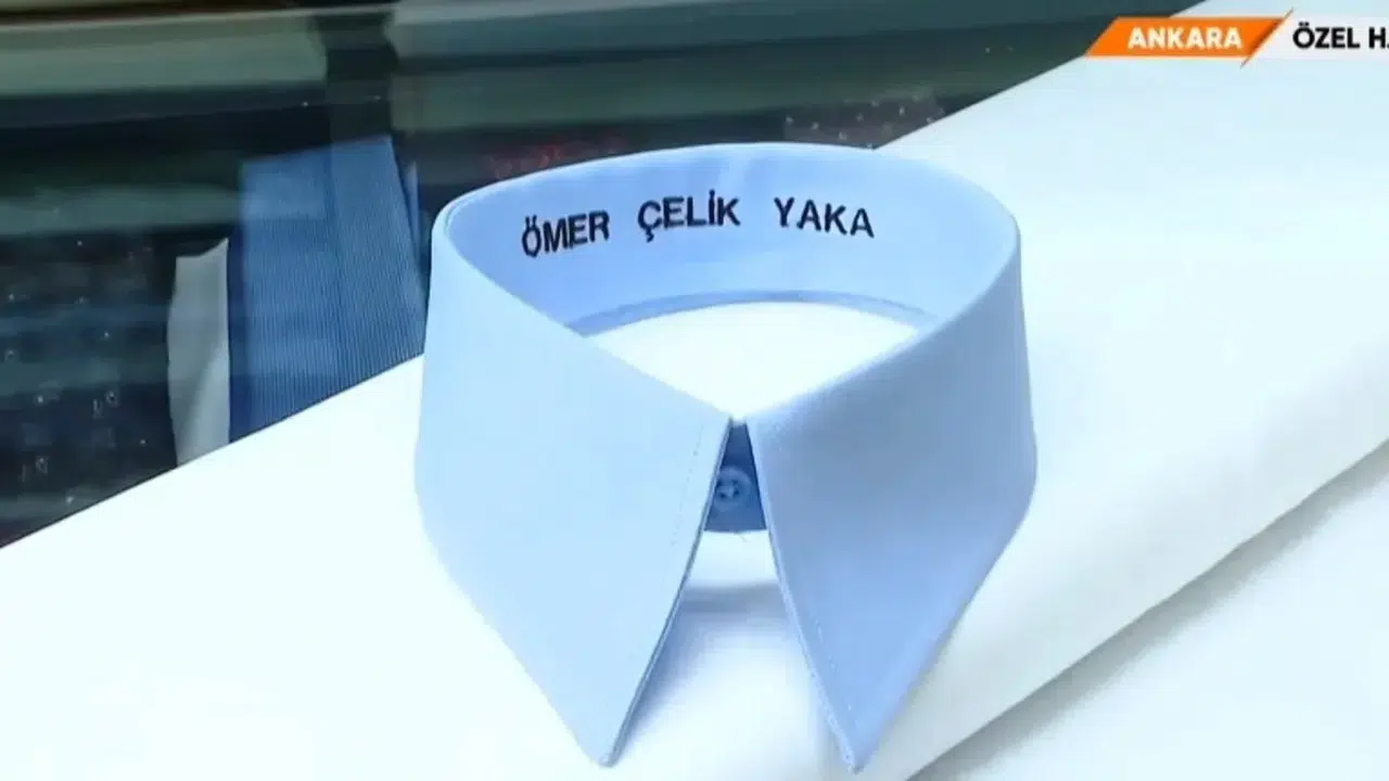 Ömer Çelik'in Yaka Modası Gündemde