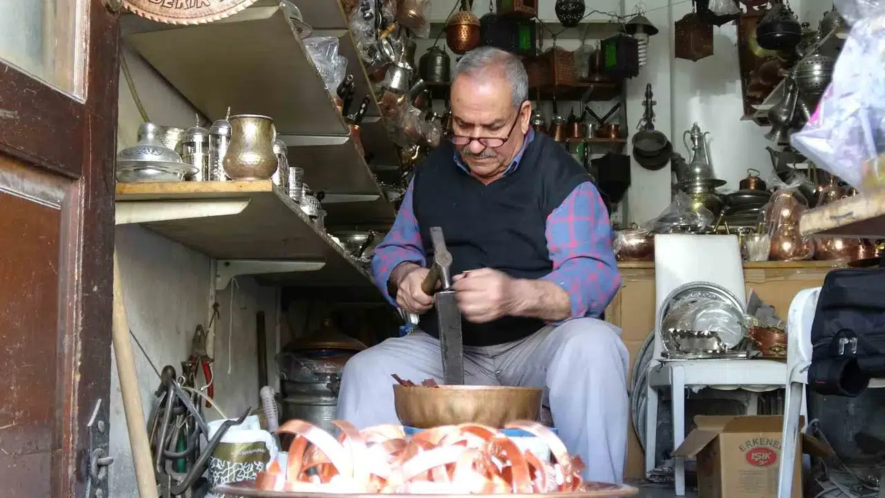 Bakır Bileklikler Yeniden Moda Oluyor