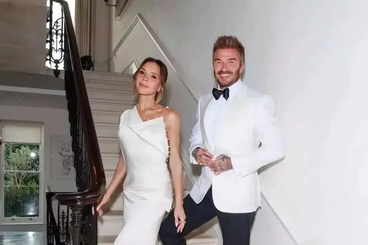 Victoria Beckham'dan Milyon Dolarlık Hamle! Ünlü Marka Satışa Çıkıyor