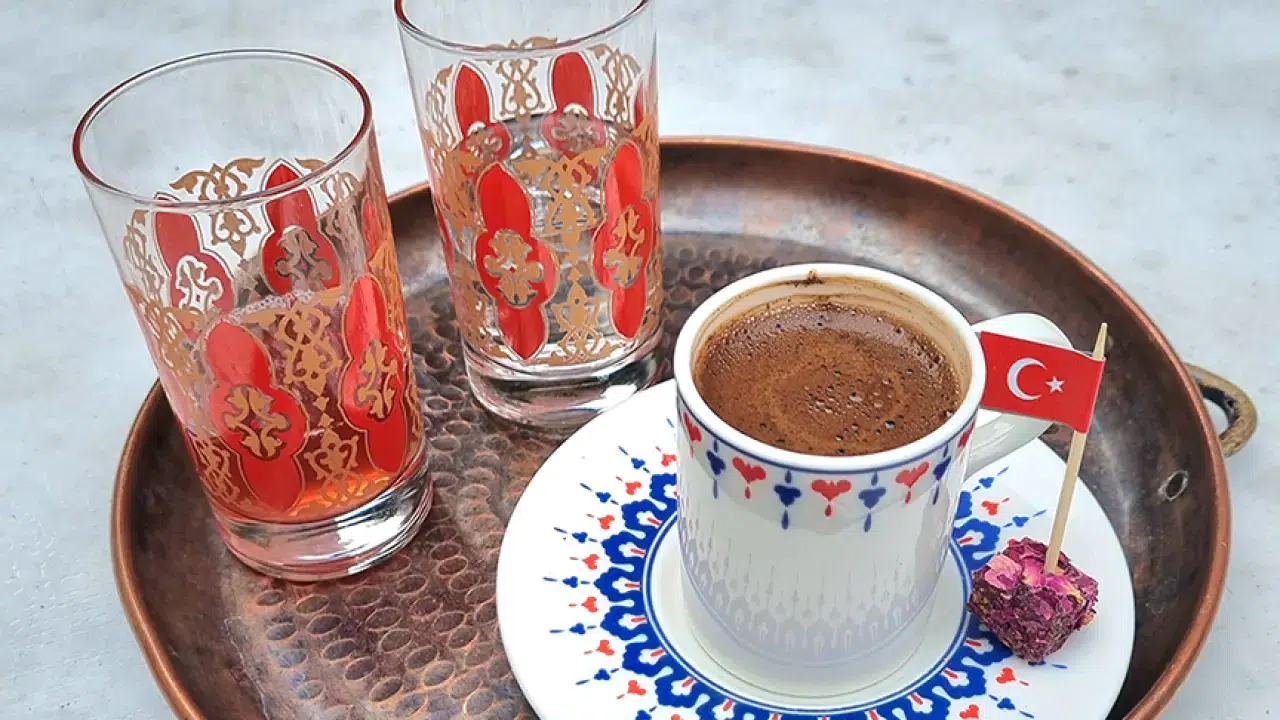 Kahve severlere müjde:  Türk kahvesi ücretsiz! Peki neden?