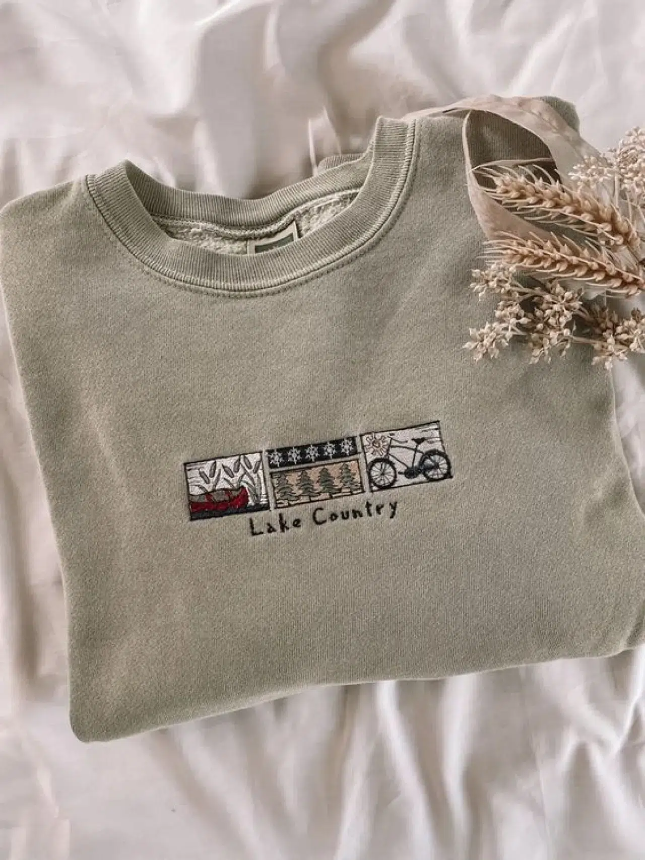 2025 Sonbahar Sweatshirt Trendleri: Konfor ve Şıklık Bir Arada