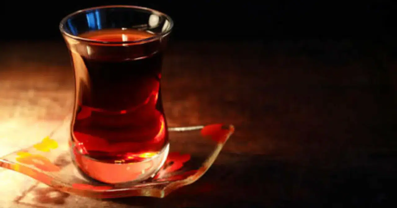 Çay Demlerken Yapılan Hatalar Bakın Nelere Yol Açıyor!
