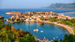 Karadeniz’in Sessiz Güzeli, Amasra’da Tarihle Dinlenin