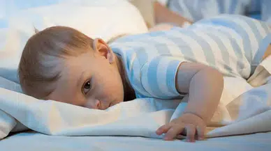 Bebeklerde Uykusuzluk Alarmı: Suçlu Alışkanlıklar mı, Anneler mi?