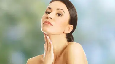 Gıdı Sarkmasına Veda Edin: 3 Egzersizle Sıkı ve Genç Bir Boyun