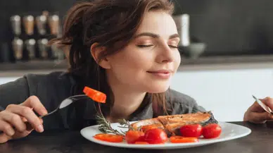 Açken Yemek Kokusu Dayanılmaz Geliyorsa Sebebi Bu Hormonda Gizli!