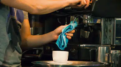 Kahve Makinelerindeki Gizli Kirler Nasıl Temizlenir?