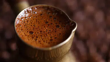 Kahve Her Dilde Neden Aynı? Tek Bir Kelimenin Küresel Yolculuğu!