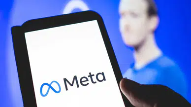 Okulu Bırakıp Zengin Oldum Hikayelerinin Gerçek Yüzü: Efsaneler Gerçeği Gizliyor mu?