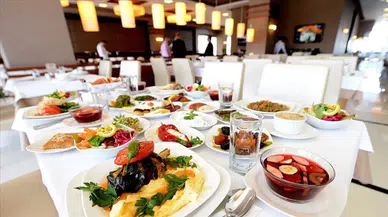 Ramazan Ayında Lüks Sahur Programları: Kişi Başı 6200 TL'ye Varıyor