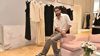 Alberta Ferretti’nin ‘Modern Romantizmi’: Lorenzo Serafini ile Yeni Tasarım Dünyası