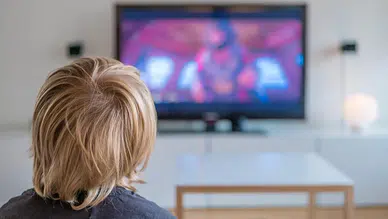 Uzmanlar Uyarıyor: Çizgi Filmler Masum Göründüğü Kadar Güvenli Değil