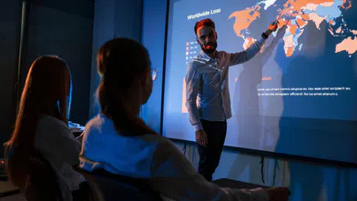 Hologram öğretmenler, eğitimde yeni dönem başlıyor