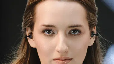 HUAWEI FreeClip 2, Resmi Lansman Öncesinde Paris Moda Haftası'nda Sergilendi