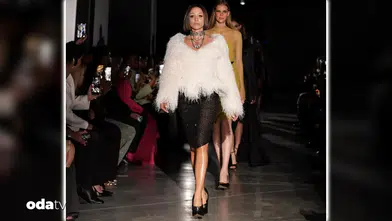 Müzikten Mankenliğe Geçiş: Zeynep Bastık Paris Moda Haftası'nda Podyumda