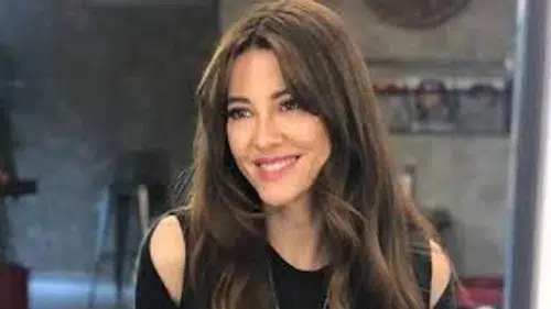 Başak Dizer Kimdir? Kıvanç Tatlıtuğ'un Eşi Başak Dizer Hakkında Bilgiler