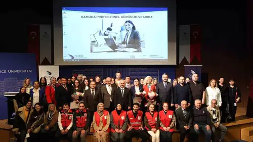 Düzce Üniversitesinde 'Kamuda Profesyonel Görünüm ve Moda' Eğitimi Düzenlendi