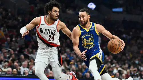 NBA'de Gecenin Sürprizi: Curry'nin 48 Sayılık Destansı Performansı Warriors'a Yetmedi