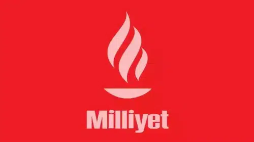 Podyumlarla Zamanda Yolculuk: "Catwalk: The Art of the Fashion Show" Sergisi