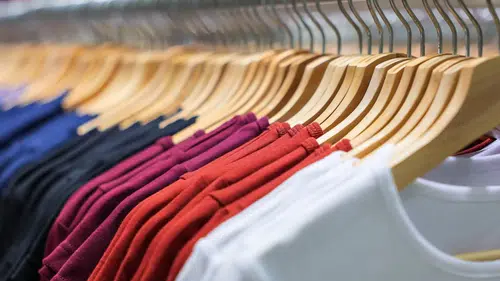 Ünlü moda markası LK Bennet iflas sürecine girdi ve tüm mağazalarında büyük indirimler başlattı mı?