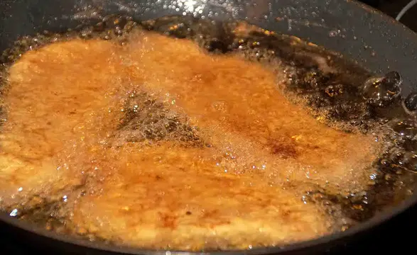 Ocağı Yağ İçinde Bırakmadan Kızartmanın Sırrı: Bir Tava ile Hem Lezzet Hem Temizlik Mümkün!