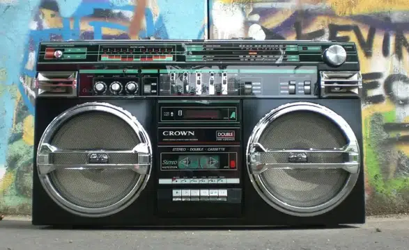 Filistin kefiyesi, direnişin simgesi olarak nasıl bir anlam taşıyor?