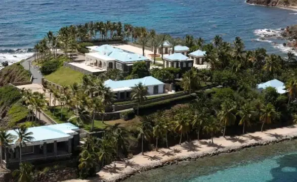 Victoria’s Secret ve Jeffrey Epstein: Moda Dünyasında Karanlık Bir İlişki Mi Var?