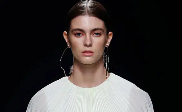 İspanyol Moda Dünyasını Sarsan Genç Mankenin Ölümü Neden Oldu?