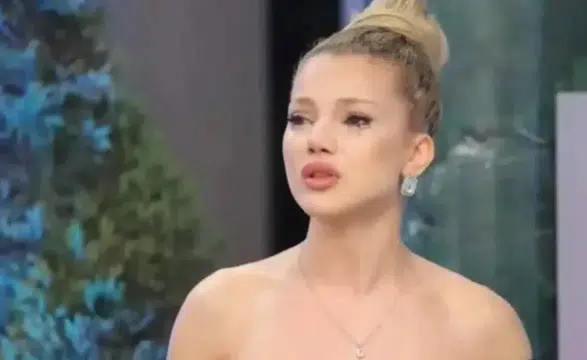 Doya Doya Moda Özlem Parlu Kimdir ve Kaç Yaşındadır?