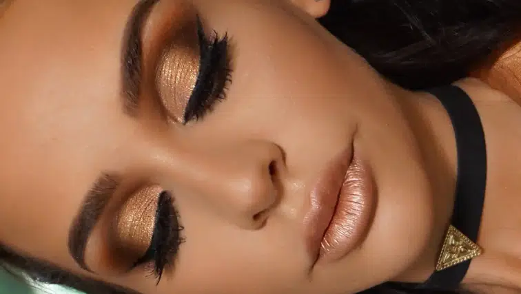 Esmerlere Özel Makyaj Rehberi, Teninize Ten Katacak Renkler Burada!