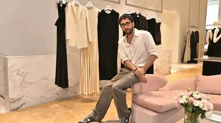 Alberta Ferretti’nin ‘Modern Romantizmi’: Lorenzo Serafini ile Yeni Tasarım Dünyası