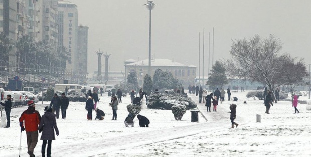 İzmir'de Kar Şaşkınlığı!