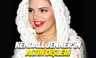 Kendall Jenner'in altın dişleri olay yarattı