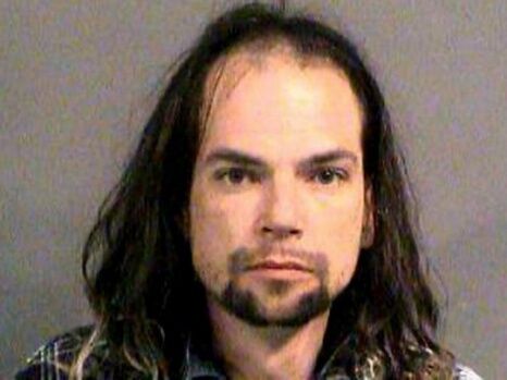 2 YAŞINDAKİ ÇOCUĞA BUNU YEDİRDİ... SAPIK ADAM BAKIN NE İLE SUÇLANIYOR 2