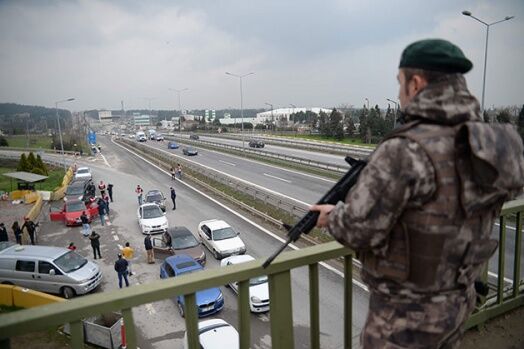 İSTANBUL'DA ŞOK OPERASYON... İSTANBUL'A GİRİŞ ÇIKIŞLAR KAPATILDI...OPERASYONA 1000 POLİS KATILDI... 1
