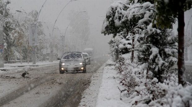 METEOROLOJİ'DEN ŞİDDETLİ KAR UYARISI GELDİ... YAĞMUR ETKİSİNİ KARA TESLİM EDECEK... 3